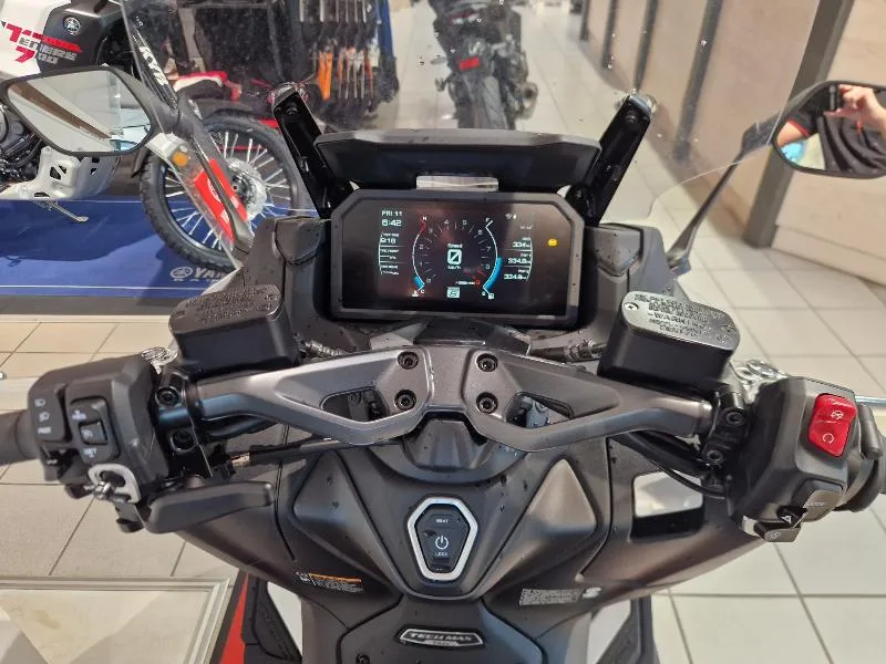 XP TMAX 560 TECH MAX