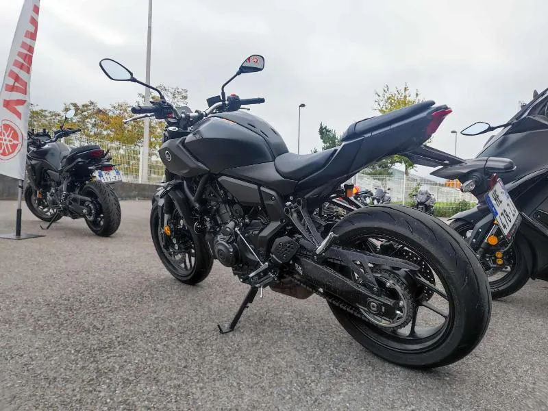 MT07