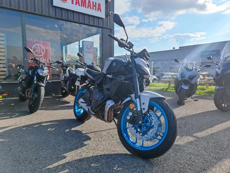 MT07 