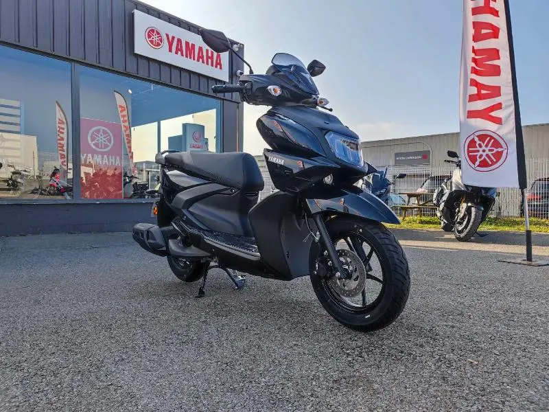 RayZR 125