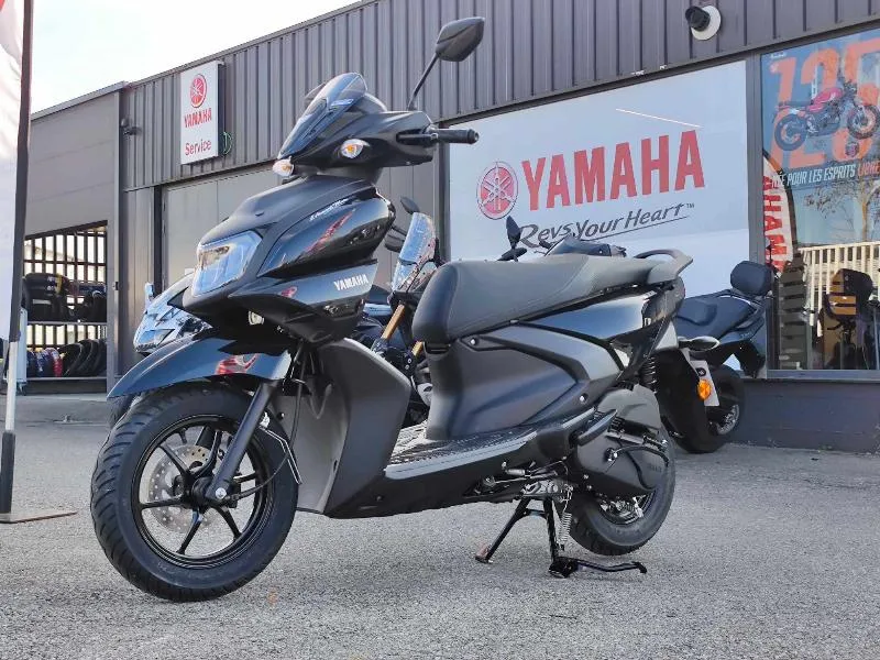 RayZR 125