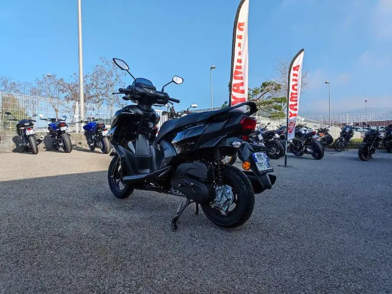 RayZR 125