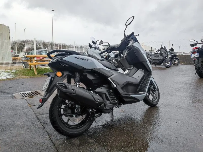 NMAX 125