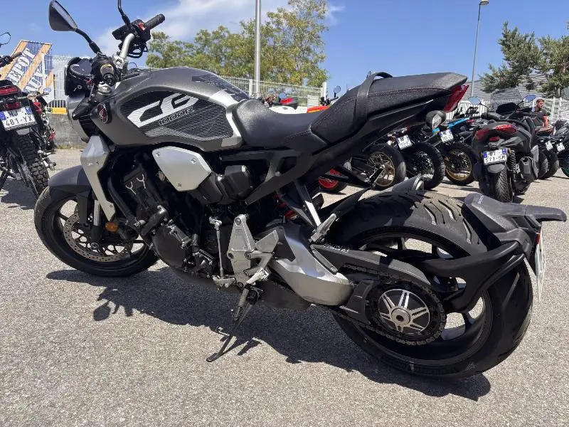 CB 1000 R