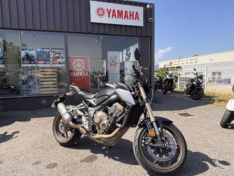 CB 650 R
