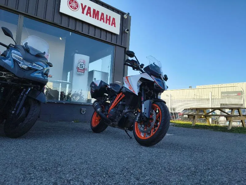 1290 SUPER DUKE GT