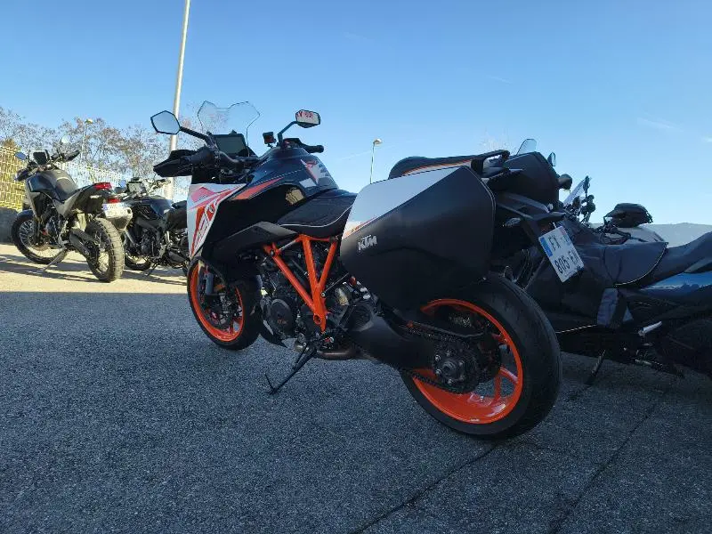 1290 SUPER DUKE GT