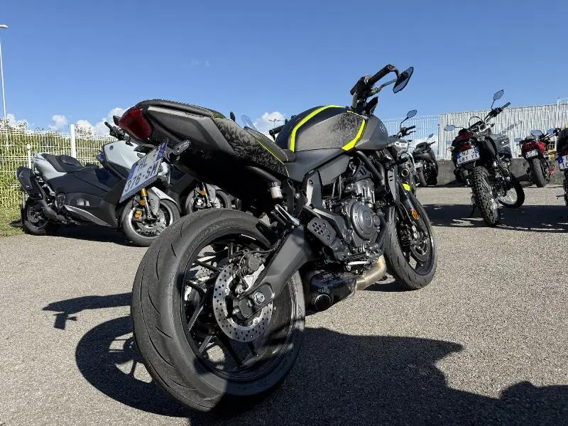 MT07 