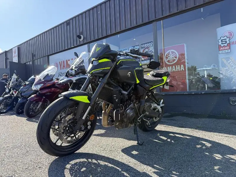 MT07 