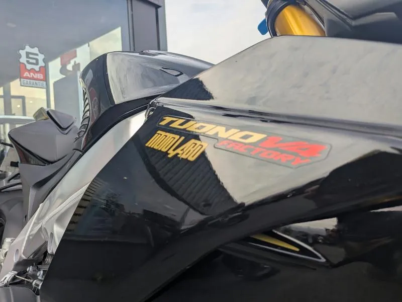 TUONO 1100 V4 FACTORY