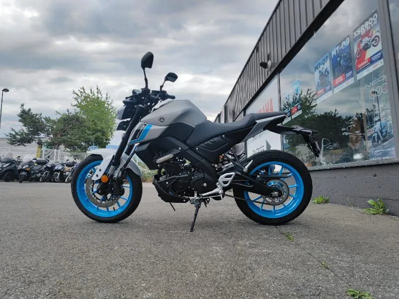 MT125 ABS