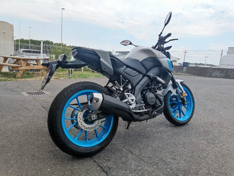 MT125 ABS
