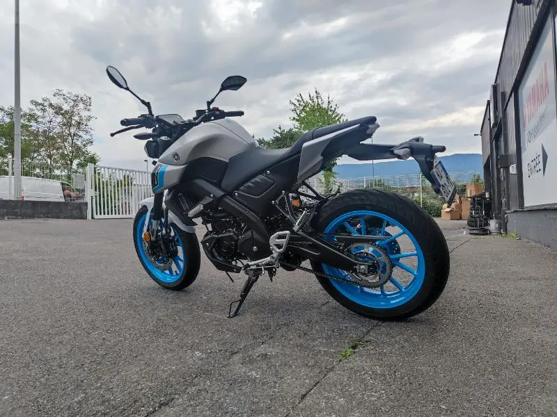MT125 ABS