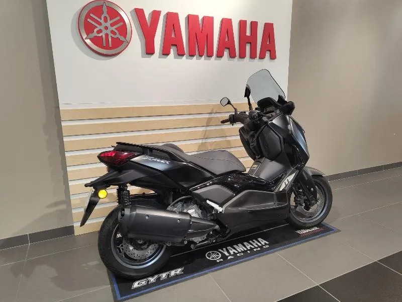XMAX 300 Tech Max