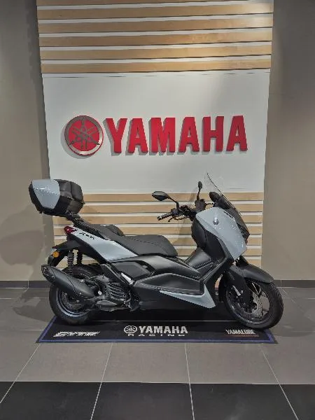 XMAX 125 TECH MAX