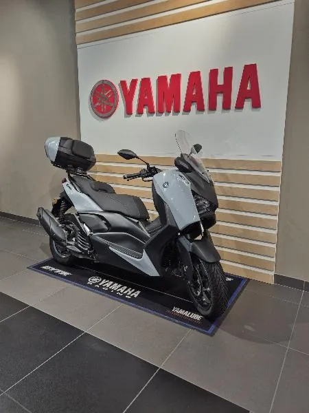 XMAX 125 TECH MAX