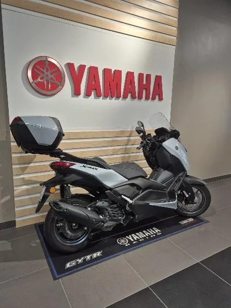 XMAX 125 TECH MAX