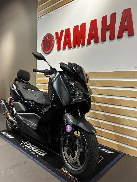 XMAX 300 Tech Max