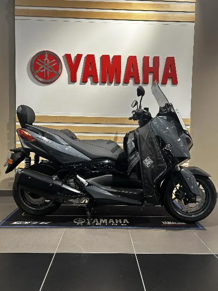 XMAX 300 Tech Max