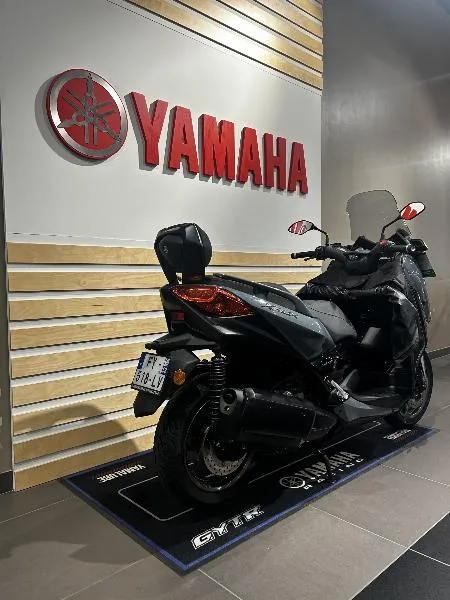 XMAX 300 Tech Max