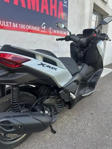XMAX 125 TECH MAX