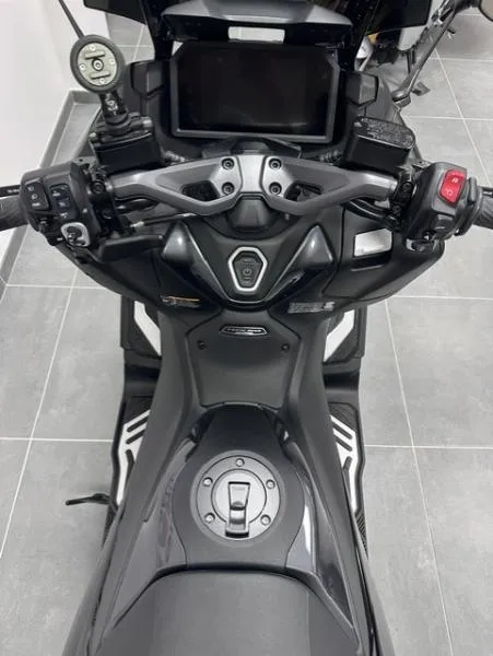 XP TMAX 560 TECH MAX