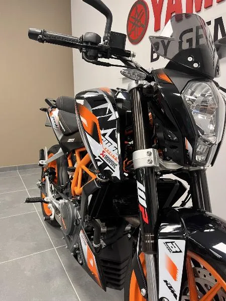 390 DUKE ABS