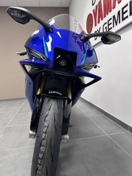 YZFR9