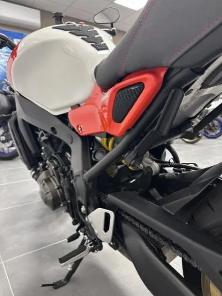 XSR 900