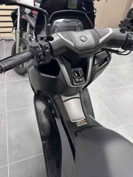NMAX 125