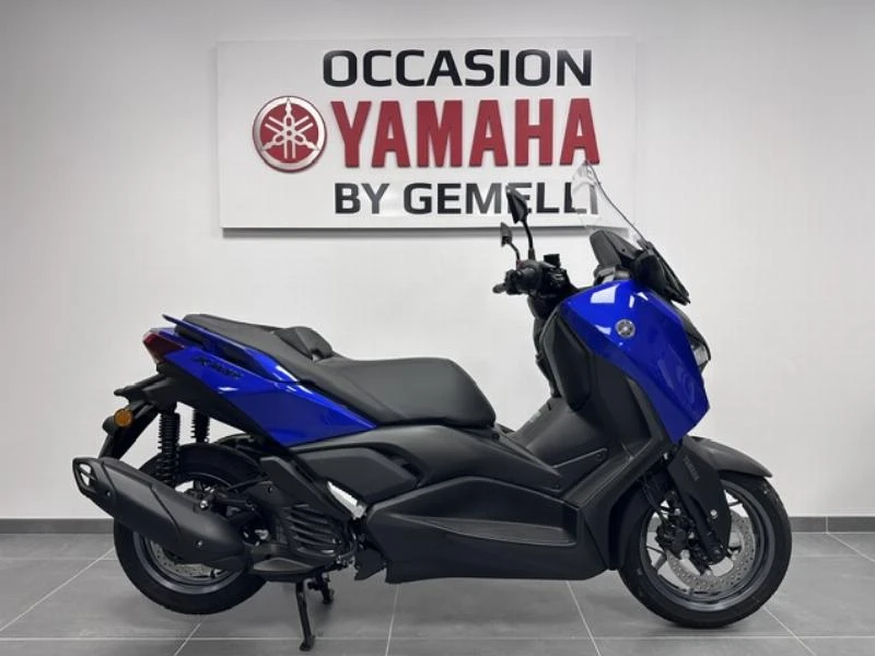 XMAX 125