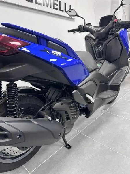 XMAX 125
