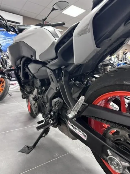MT07 