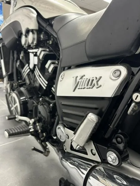 VMAX 1200
