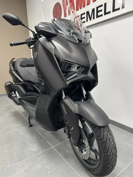 XMAX 300 Tech Max