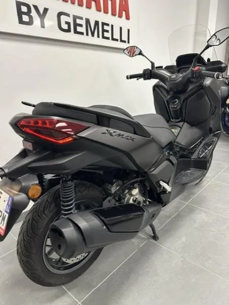 XMAX 300 Tech Max