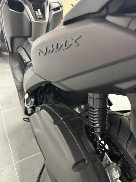 NMAX 125 TECH MAX