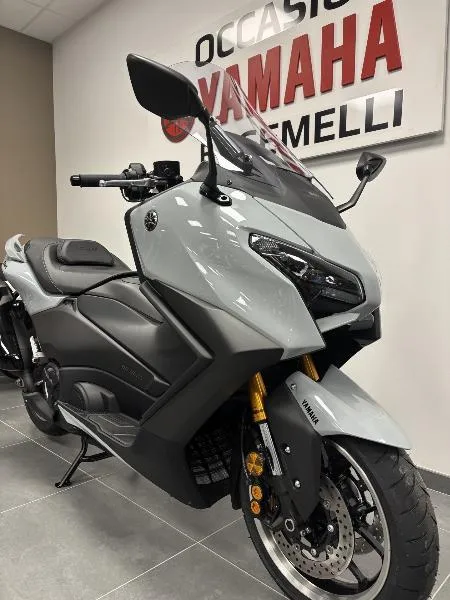 XP TMAX 560 TECH MAX