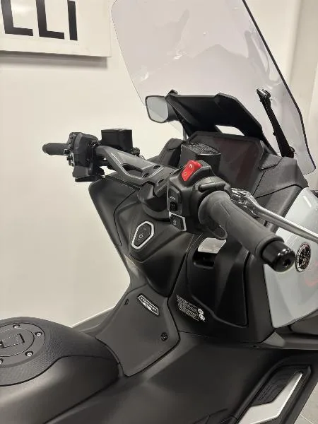 XP TMAX 560 TECH MAX