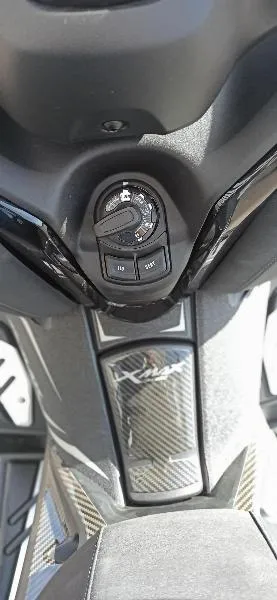 XMAX 300 Tech Max