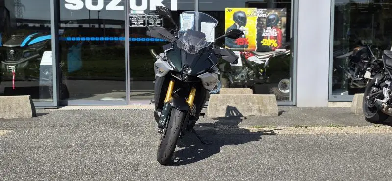 GSXS 1000 GX