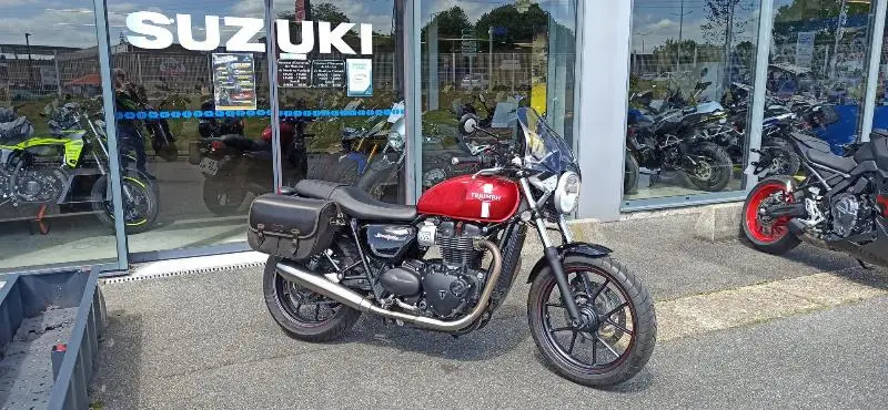 STREET TWIN  900