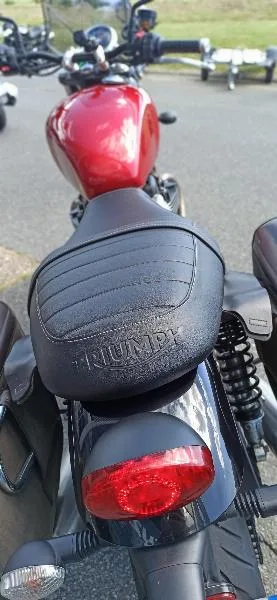 STREET TWIN  900