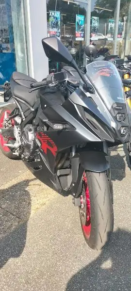 GSX8R