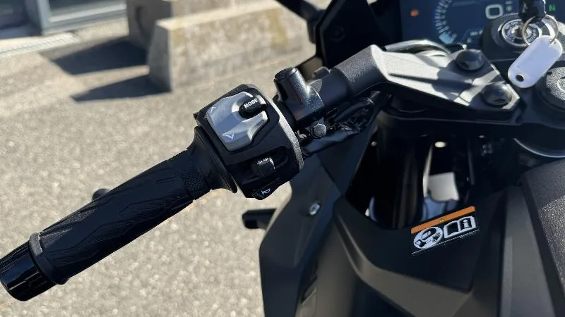 GSX8R