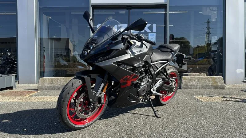GSX8R