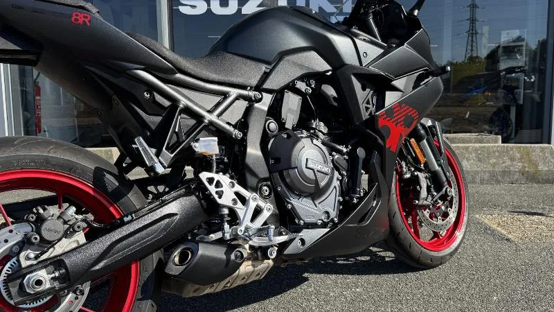 GSX8R