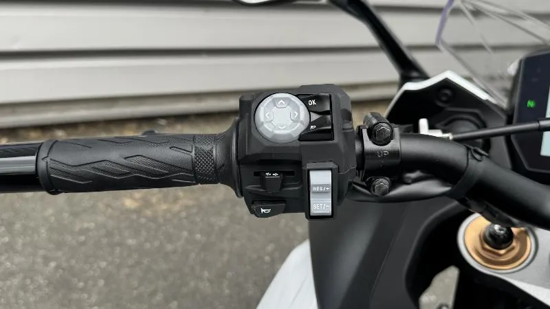 GSXS 1000 GT