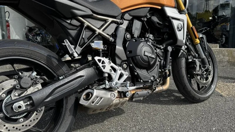 GSX8T