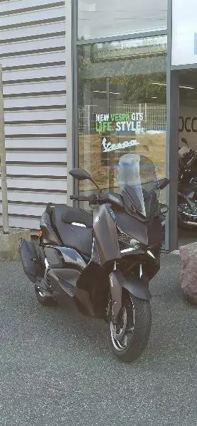 XMAX 125 TECH MAX